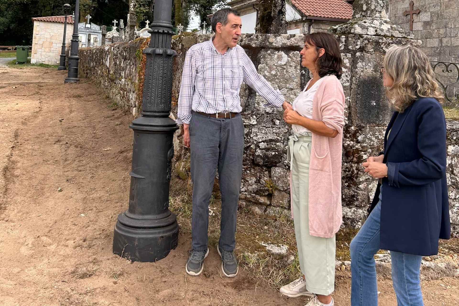 En marcha os traballos de reforzo da iluminación no santuario da Saleta da man da Fundación Roberto Rivas