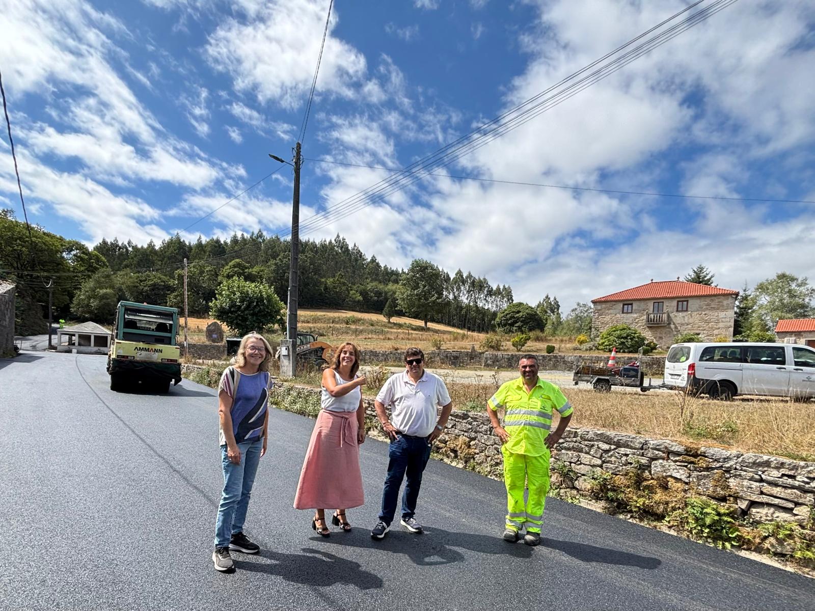 En marcha as obras de asfaltado na parroquia de Xestoso