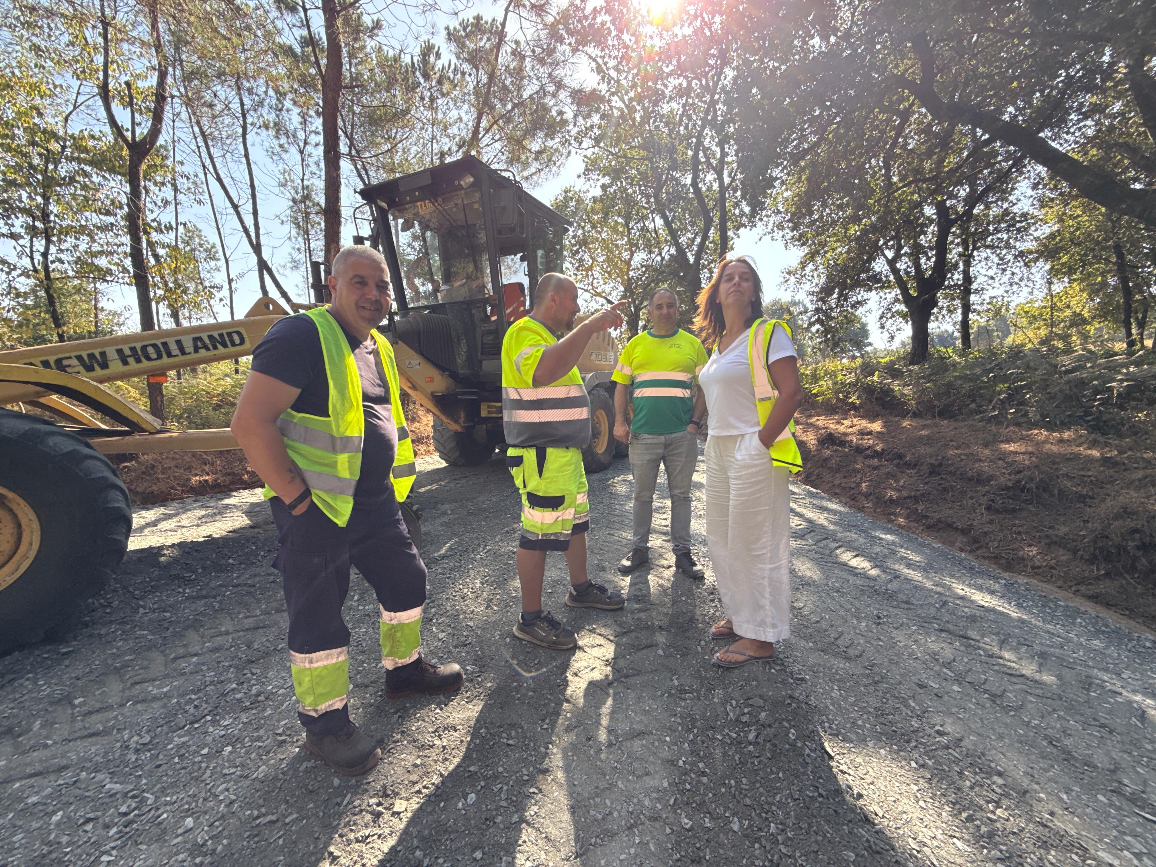 A maquinaria da Mancomunidade remata o primeiro turno de traballos en silleda tras dous meses e medio de actuacións en 10 parroquias